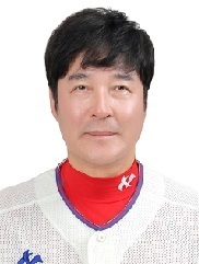 강호섭 감독